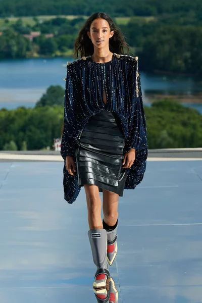 Look 36